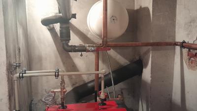 Rozvody vody a napojení na kotel v Českém Dubu